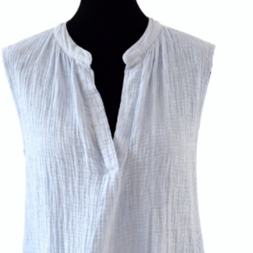 DKNY Sleeveless Textured Blouse – Size M – New Without Tags